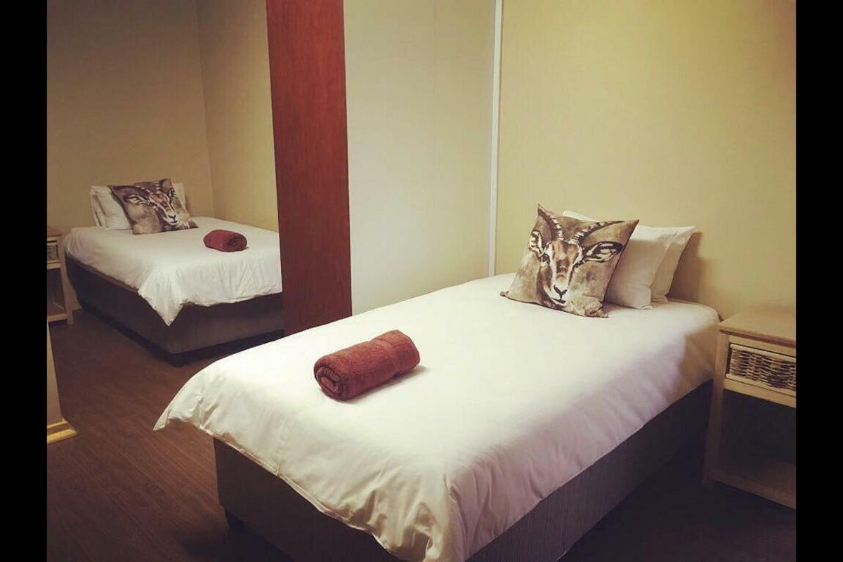Esmarline Lodge Бритс Экстерьер фото